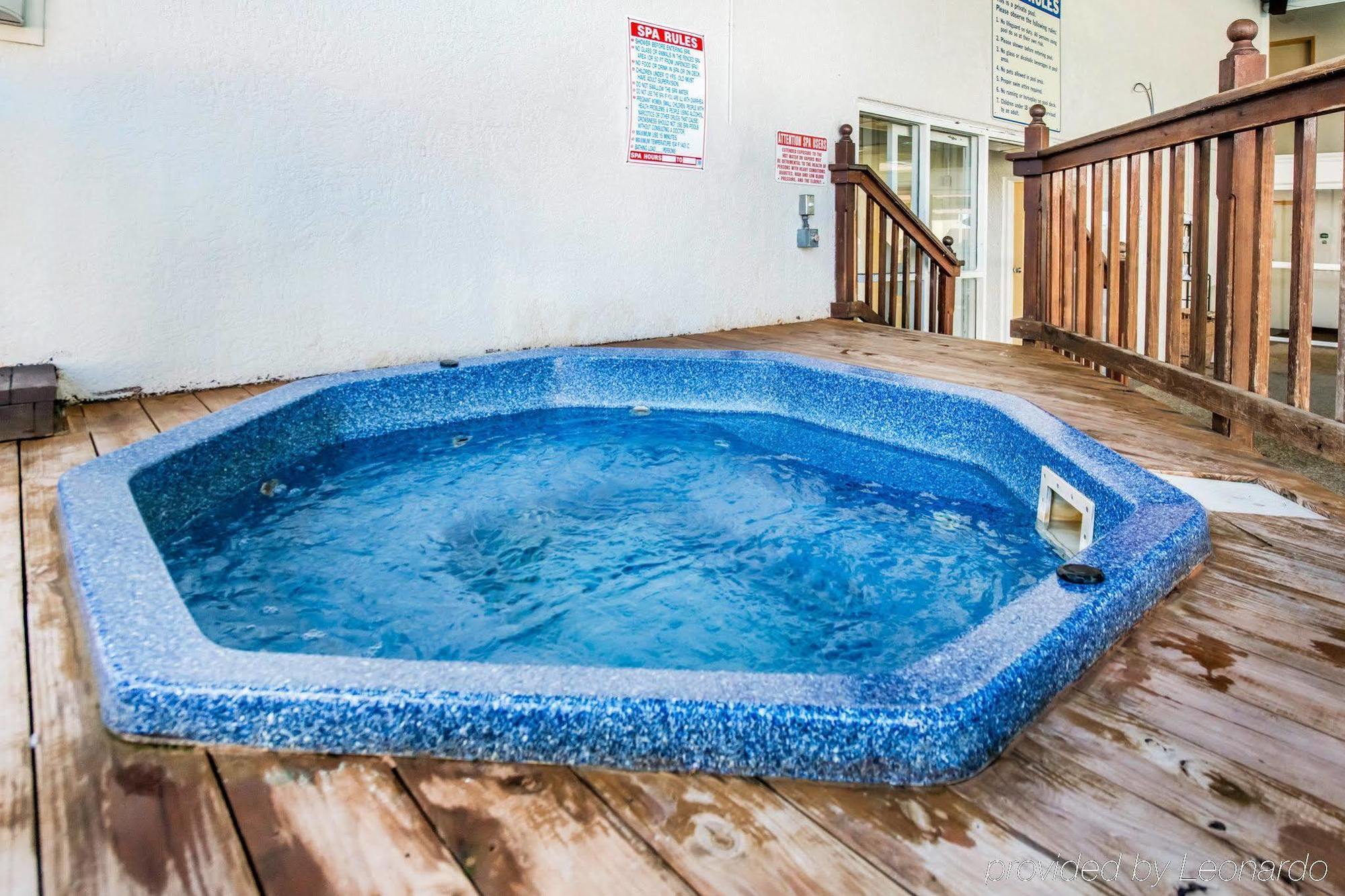 Clarion Inn Pueblo Bagian luar foto