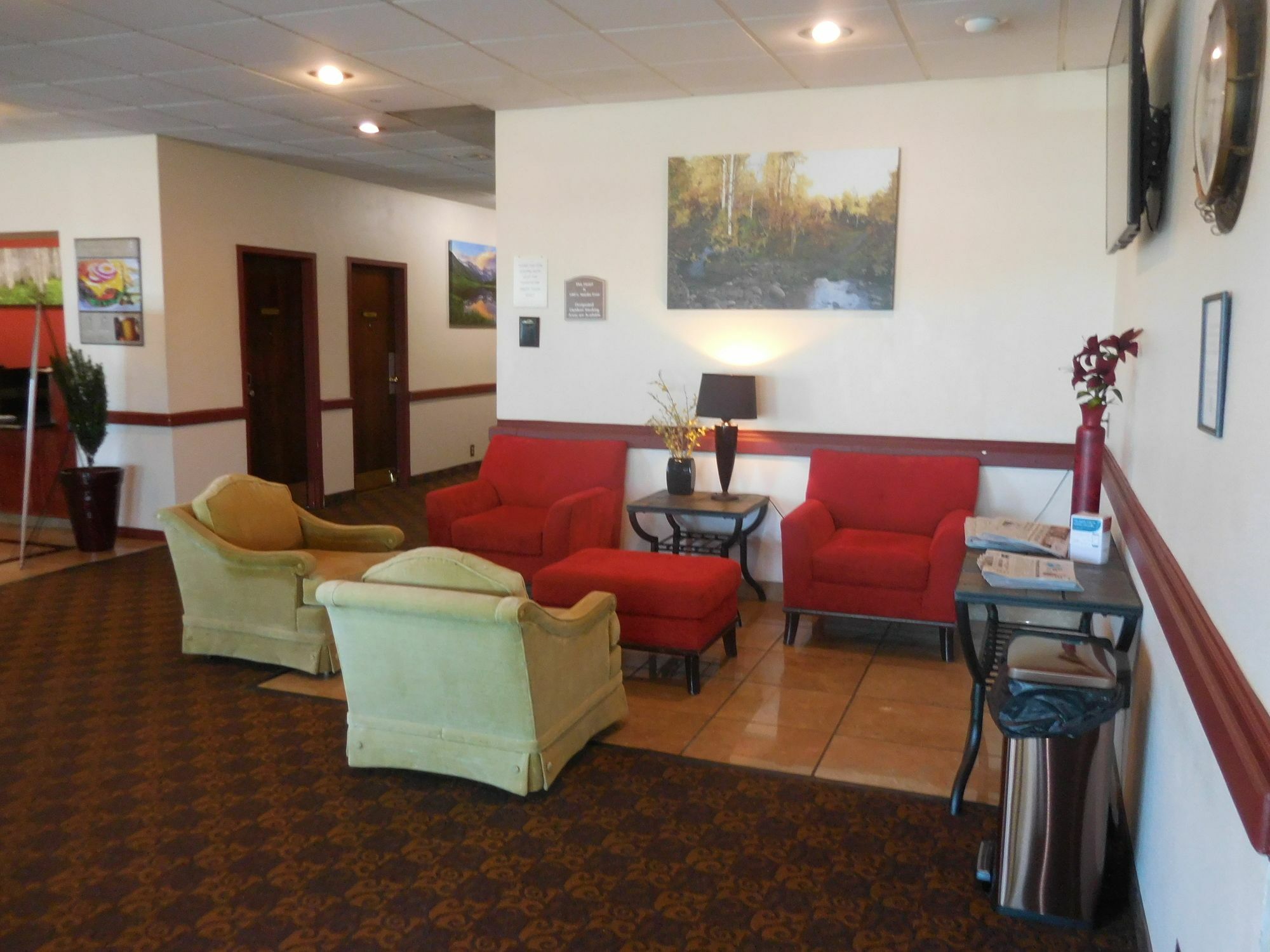 Clarion Inn Pueblo Bagian luar foto