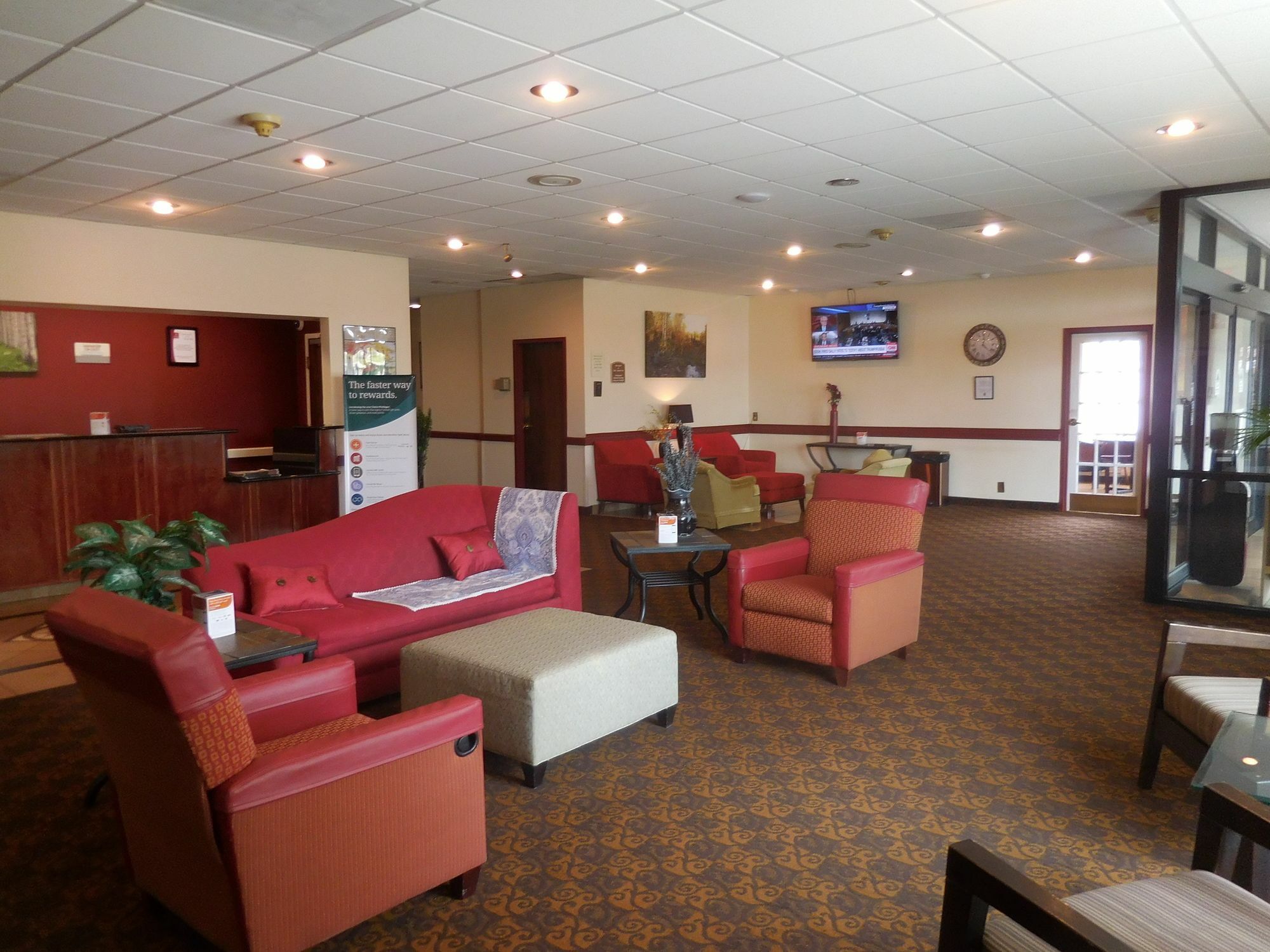 Clarion Inn Pueblo Bagian luar foto
